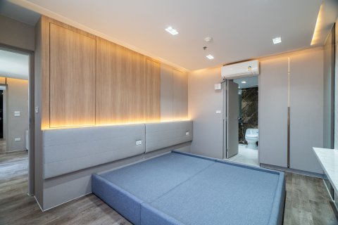 Condominio de 2 dormitorios en Bang Rak, Bangkok, Tailandia № 135476 - foto 3