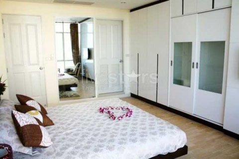 Condominio de 2 dormitorios en Bangkok, Tailandia № 67004 - foto 8