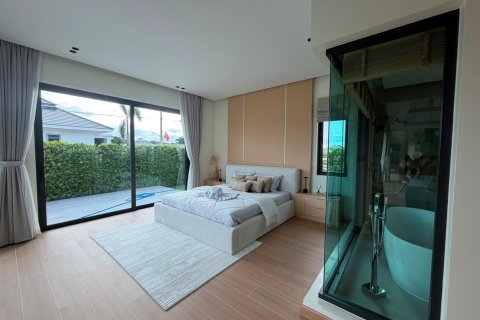 Chalet de 3 dormitorios en Pran Buri, Tailandia № 170209 - foto 11