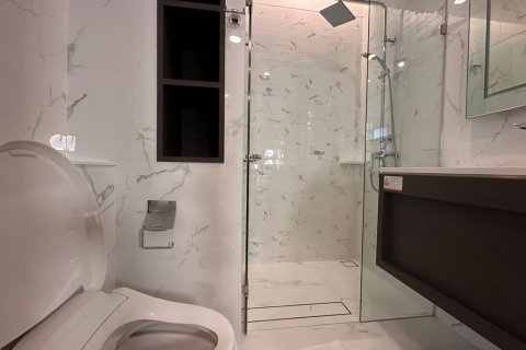 Condominio de 1 dormitorio en Bangkok, Tailandia № 70327 - foto 18