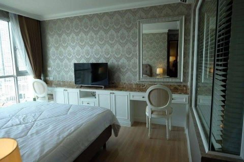Condo in Sathon, Bangkok, Thailand, 2 bedrooms № 169315 - photo 4