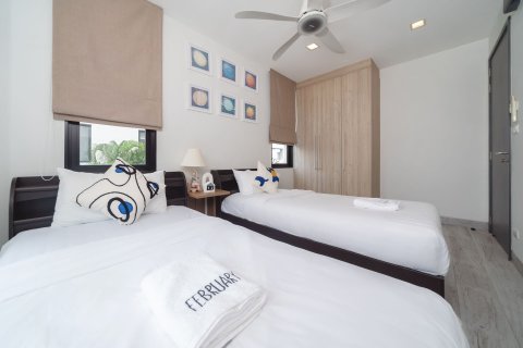 Chalet de 5 dormitorios en Phuket, Tailandia № 151651 - foto 22