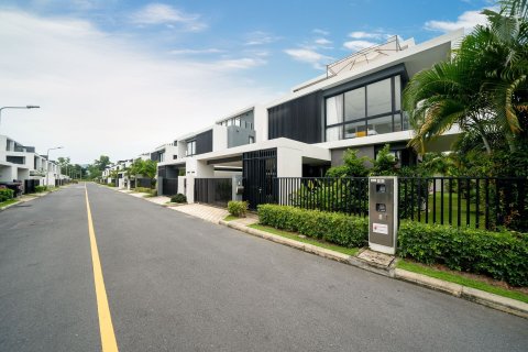 Chalet de 5 dormitorios en Phuket, Tailandia № 151651 - foto 5