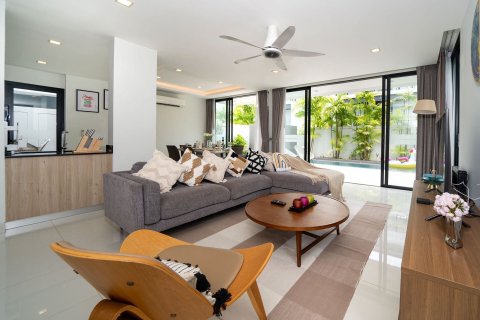 Chalet de 5 dormitorios en Phuket, Tailandia № 151651 - foto 8