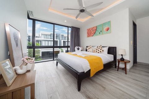 Chalet de 5 dormitorios en Phuket, Tailandia № 151651 - foto 17