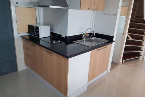 Condominio de 2 dormitorios en Bangkok, Tailandia № 157488 - foto 14