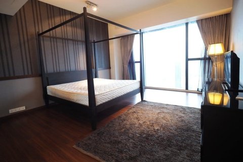 Condominio de 3 dormitorios en Bangkok, Tailandia № 157486 - foto 17