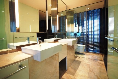 Condominio de 3 dormitorios en Bangkok, Tailandia № 157486 - foto 15