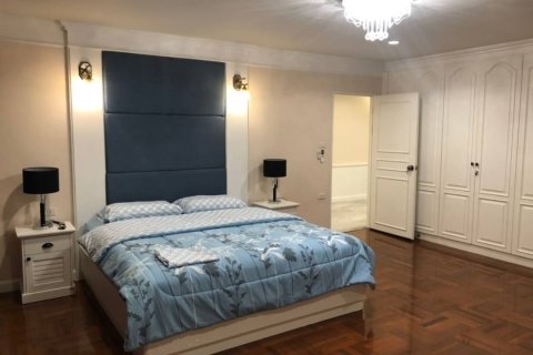 Condominio de 3 dormitorios en Bangkok, Tailandia № 157485 - foto 10