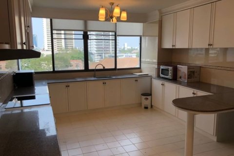 Condominio de 3 dormitorios en Bangkok, Tailandia № 157485 - foto 4