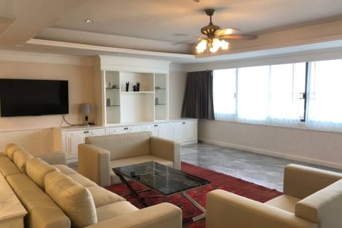 Condominio de 3 dormitorios en Bangkok, Tailandia № 157485 - foto 16