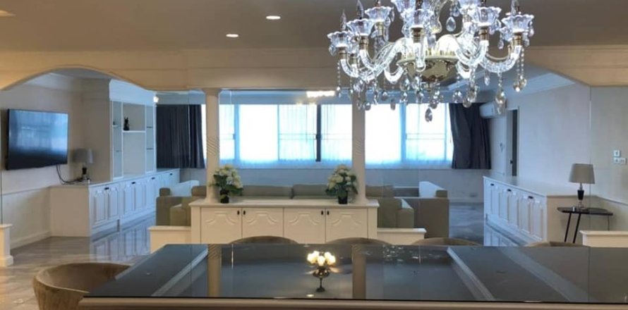 Condominio de 3 dormitorios en Bangkok, Tailandia № 157485