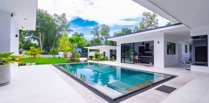 Casa de 4 dormitorios en Hua Hin, Tailandia № 146944