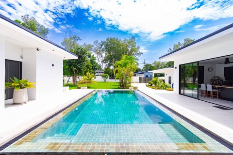Casa de 4 dormitorios en Hua Hin, Tailandia № 146944 - foto 2