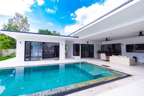 Casa de 4 dormitorios en Hua Hin, Tailandia № 146944 - foto 4