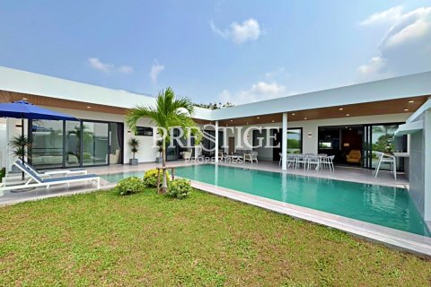 Haus in Pattaya, Thailand 3 Schlafzimmer № 198180