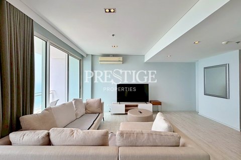 Condo in Pattaya, Thailand, 3 bedrooms  № 198183 - photo 2