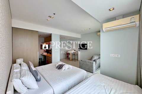 Condo in Pattaya, Thailand, 3 bedrooms  № 198183 - photo 8