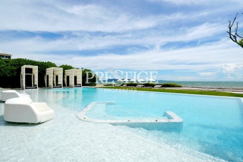 Condo in Pattaya, Thailand, 3 bedrooms  № 198183 - photo 24