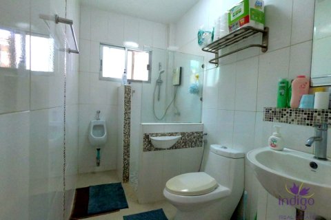 Casa de 3 dormitorios en Chiang Mai, Tailandia № 205615 - foto 12