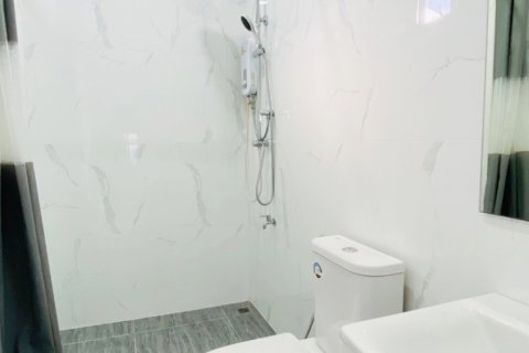 Casa de 3 dormitorios en Saraphi, Tailandia № 205614 - foto 10