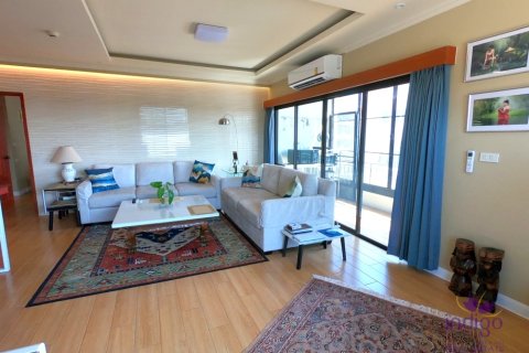 Condominio de 1 dormitorio en Hang Dong, Tailandia № 205611 - foto 2