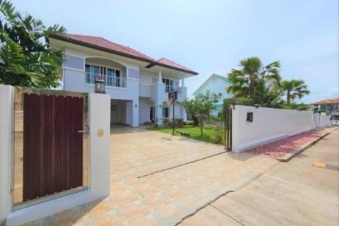 Haus in Pattaya, Thailand 4 Schlafzimmer № 157706