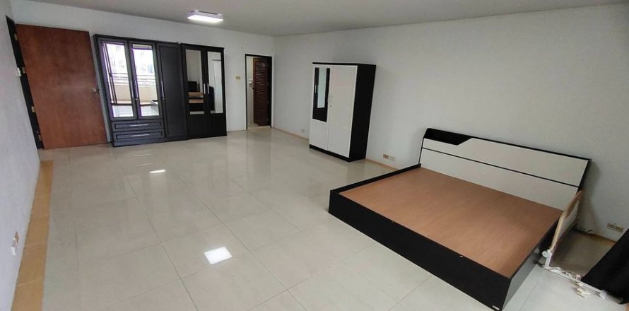 Condominio de 3 dormitorios en Bangkok, Tailandia № 157705