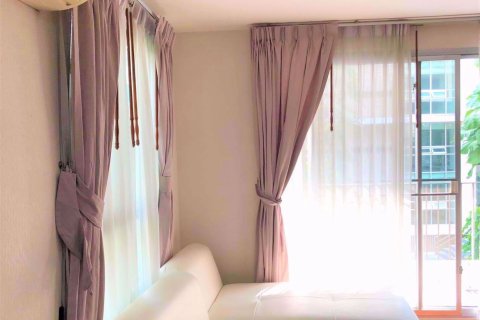 Condominio de 2 dormitorios en Watthana, Bangkok, Tailandia № 47935 - foto 4