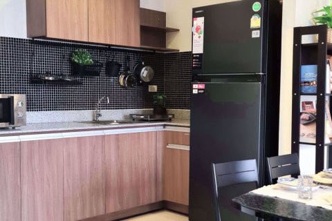 Condominio de 1 dormitorio en Bang Rak, Bangkok, Tailandia № 47936 - foto 2