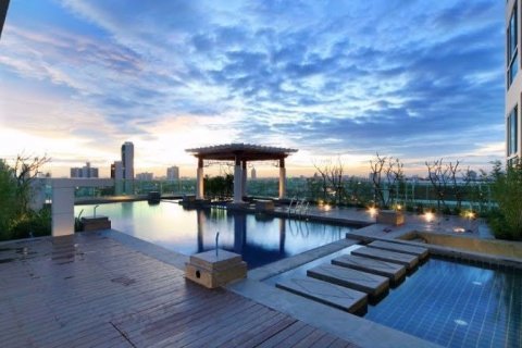 Condominio de 1 dormitorio en Bang Rak, Bangkok, Tailandia № 47936 - foto 6