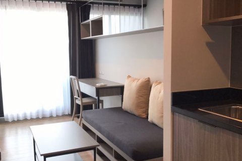 Condo à Bangkok, Thaïlande, 1 chambre à Chapter One Midtown Ladprao 24  № 47933