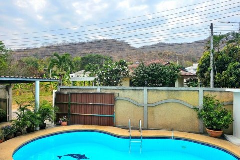 Chalet de 2 dormitorios en Hua Hin, Tailandia № 171614 - foto 11