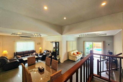 Chalet de 2 dormitorios en Hua Hin, Tailandia № 171614 - foto 26