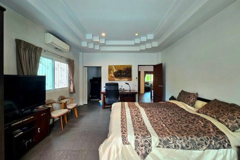 Chalet de 2 dormitorios en Hua Hin, Tailandia № 171614 - foto 29