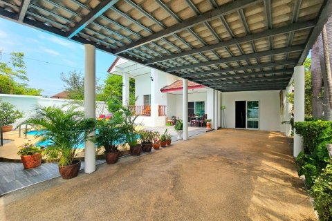 Chalet de 2 dormitorios en Hua Hin, Tailandia № 171614 - foto 3