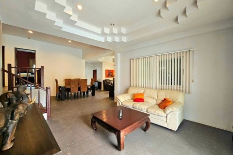 Chalet de 2 dormitorios en Hua Hin, Tailandia № 171614 - foto 14