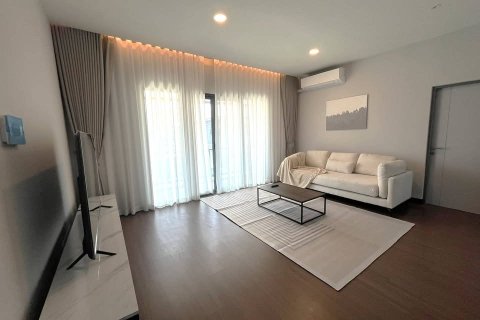 Casa de 5 dormitorios en Bangkok, Tailandia № 180687 - foto 6