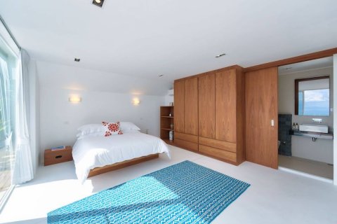 Casa de 5 dormitorios en Ko Samui, Tailandia № 180681 - foto 22