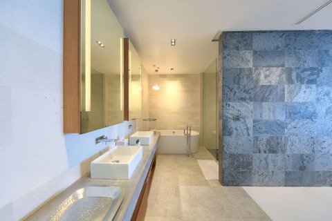 Casa de 5 dormitorios en Ko Samui, Tailandia № 180681 - foto 21