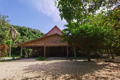 Terreno en Ko Kaeo, Tailandia № 180682 - foto 25