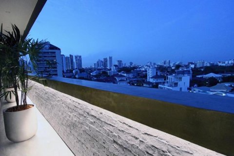 Ático de 2 dormitorios en Bangkok, Tailandia № 180685 - foto 19