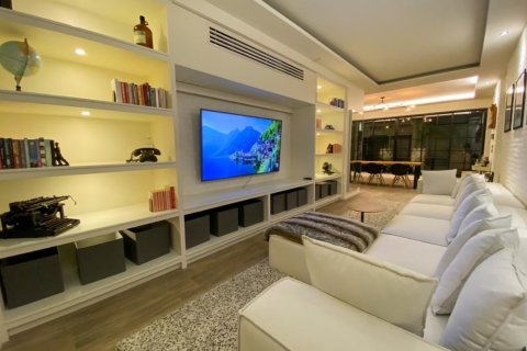 Ático de 2 dormitorios en Bangkok, Tailandia № 180685 - foto 15