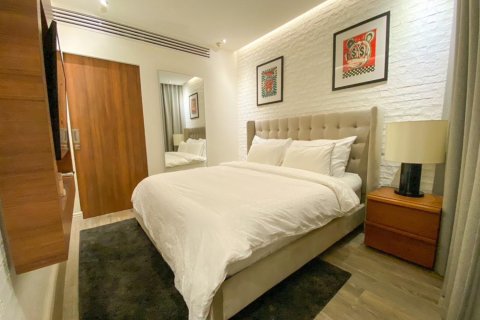 Ático de 2 dormitorios en Bangkok, Tailandia № 180685 - foto 23