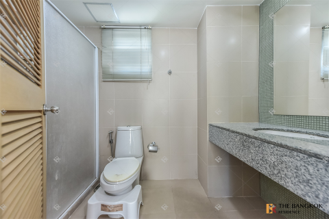Condominio de 3 dormitorios en Bangkok, Tailandia № 188012 - foto 5