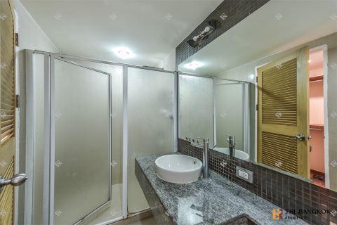 Condominio de 3 dormitorios en Bangkok, Tailandia № 188012 - foto 2