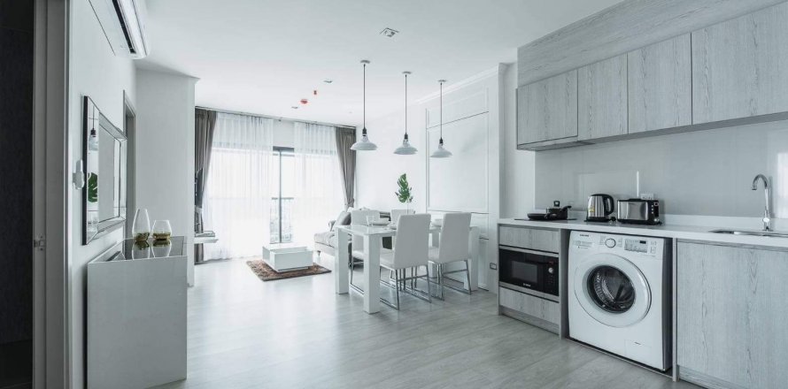Condominio de 2 dormitorios en Khlong Toei, Bangkok, Tailandia № 138806