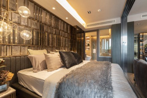 Condominio de 2 dormitorios en Watthana, Bangkok, Tailandia № 138197 - foto 4