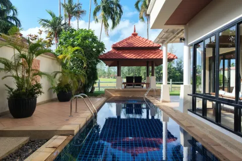 Casa de 3 dormitorios en Bang Tao, Tailandia № 233696