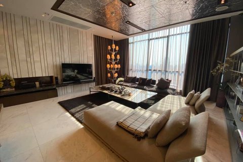 Condominio de 3 dormitorios en Watthana, Bangkok, Tailandia № 134105 - foto 2